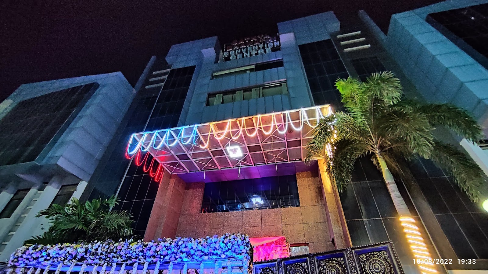 Sathya Bharathi Convention Centre — Banquet Hall in Miyapur, Hyderabad (on-site parking, in-house decoration, DJ permitted, bar service available) — photo 4