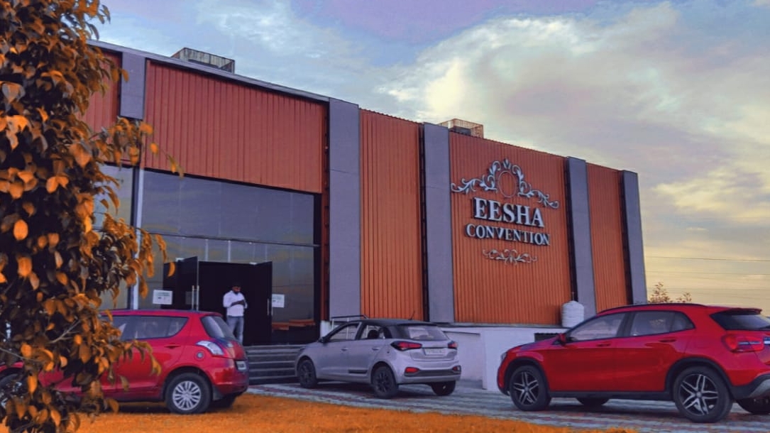 Eesha Convention — Banquet Hall in Hyderabad (on-site parking, in-house decoration, DJ permitted, bar service available)