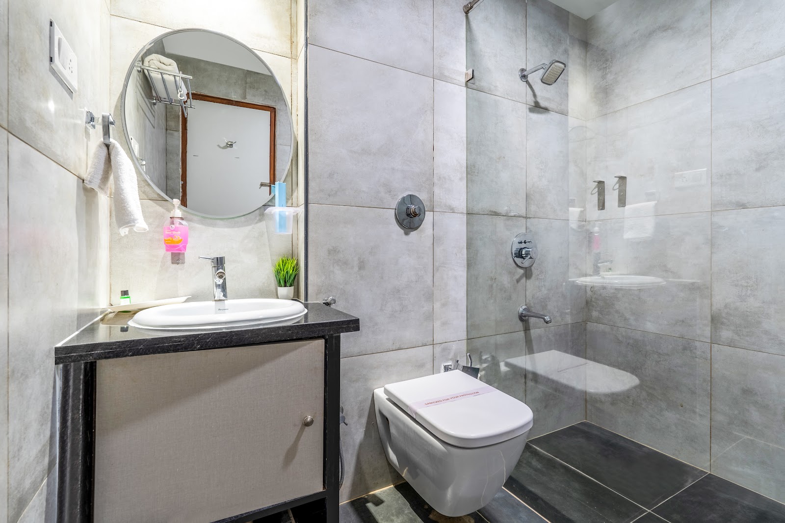 Westside Hotel — Banquet Hall in Hi Tech City, Hyderabad (on-site parking, in-house decoration, outside catering allowed, bar service available) — photo 3