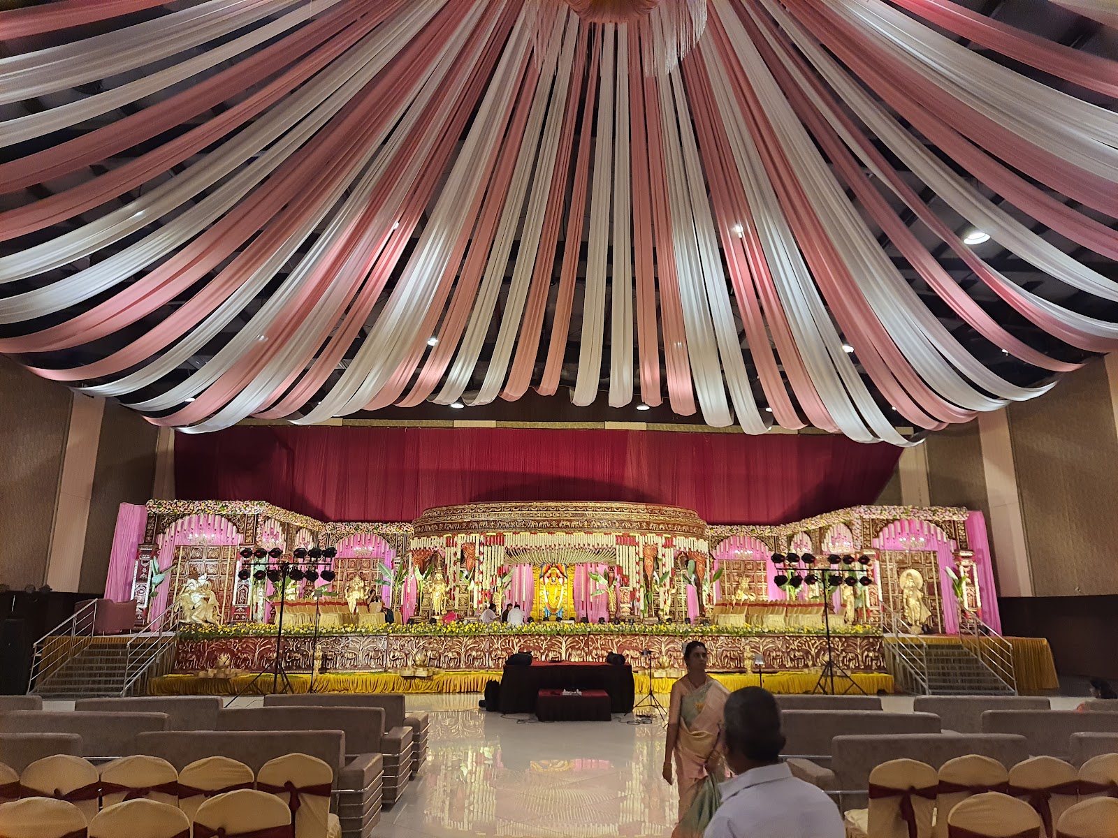 Sri Palani Conventions — Banquet Hall in Uppal, Hyderabad (on-site parking, in-house decoration, DJ permitted, bar service available) — photo 3
