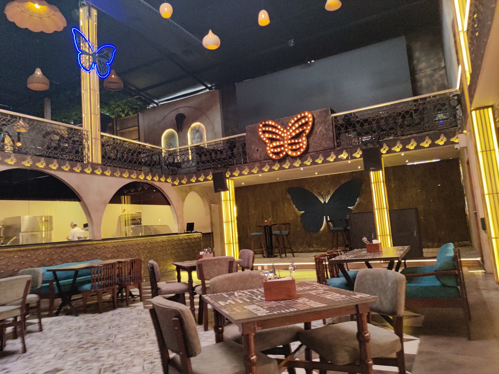 Blue Butterfly Bar & Kitchen — Pub/Bar in Electronic City, Bangalore (on-site parking, in-house decoration, DJ permitted, bar service available) — photo 4