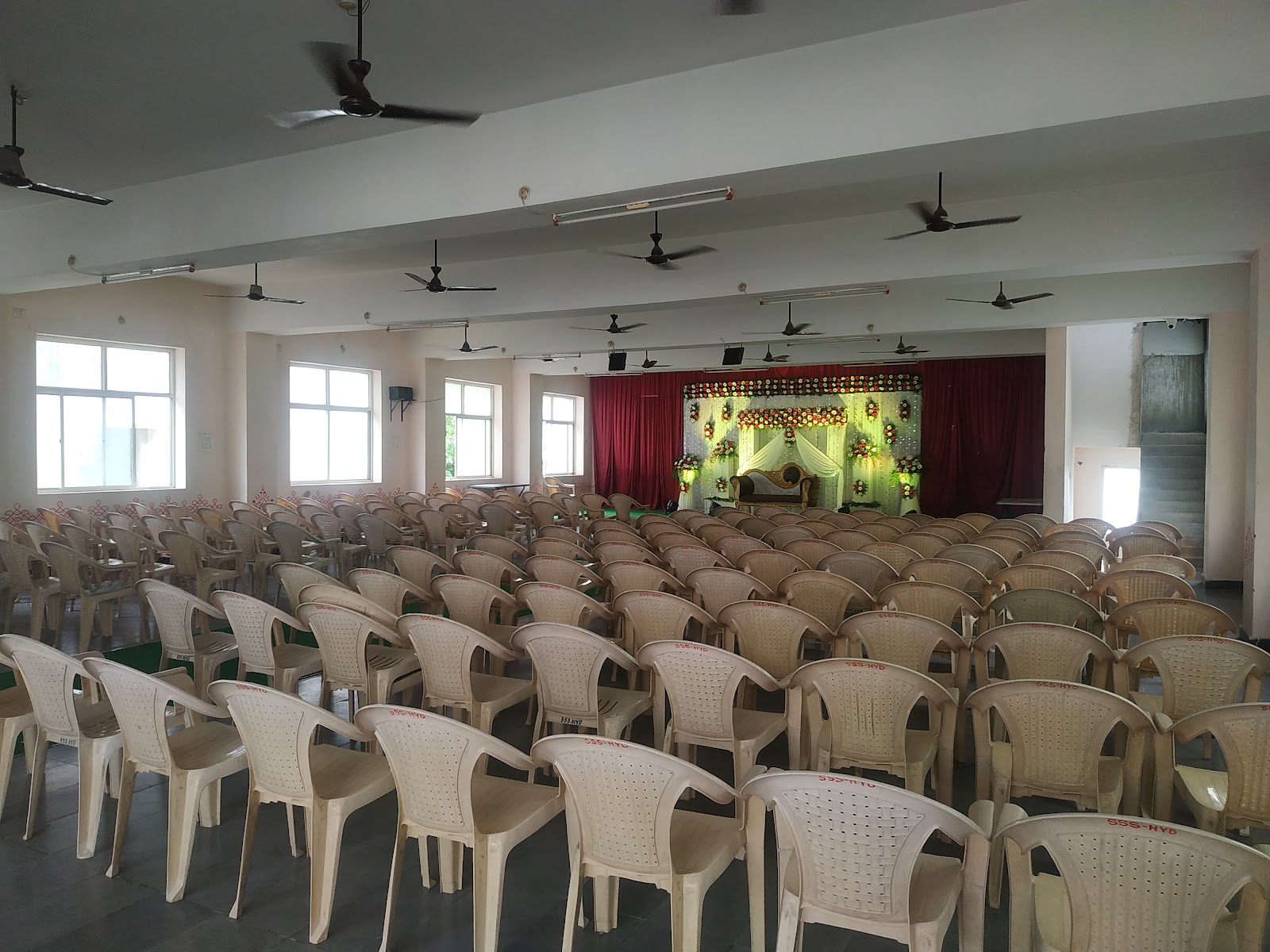 Swakulasali Samaj Bhavan — Banquet Hall in LB Nagar, Hyderabad (on-site parking, in-house decoration, DJ permitted, bar service available) — photo 4