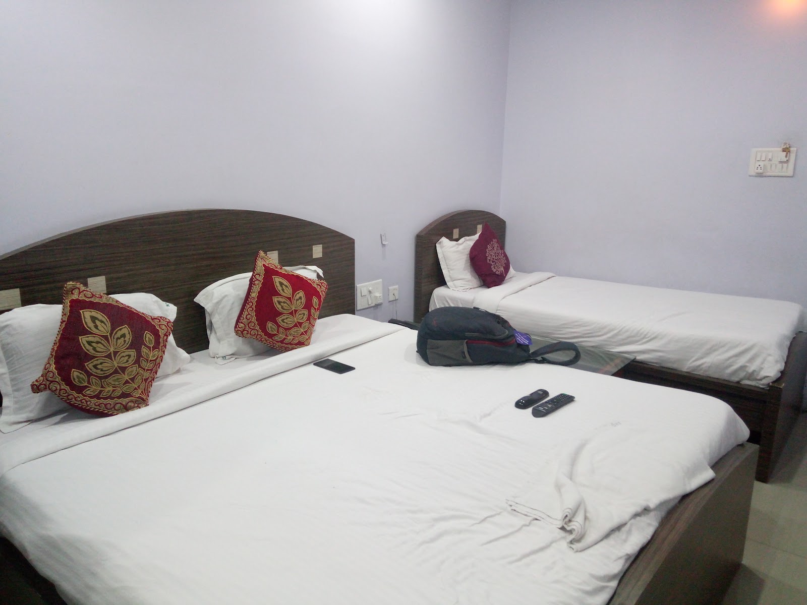 Hotel S.y.n Residency — Banquet Hall in LB Nagar, Hyderabad (on-site parking, in-house decoration, outside catering allowed, bar service available) — photo 2