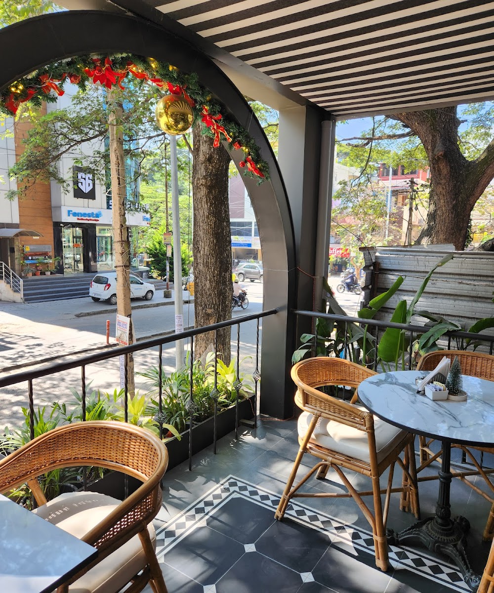 Cafe Noir Indiranagar — Restaurant in Indiranagar, Bangalore (on-site parking, in-house decoration, DJ permitted, bar service available)