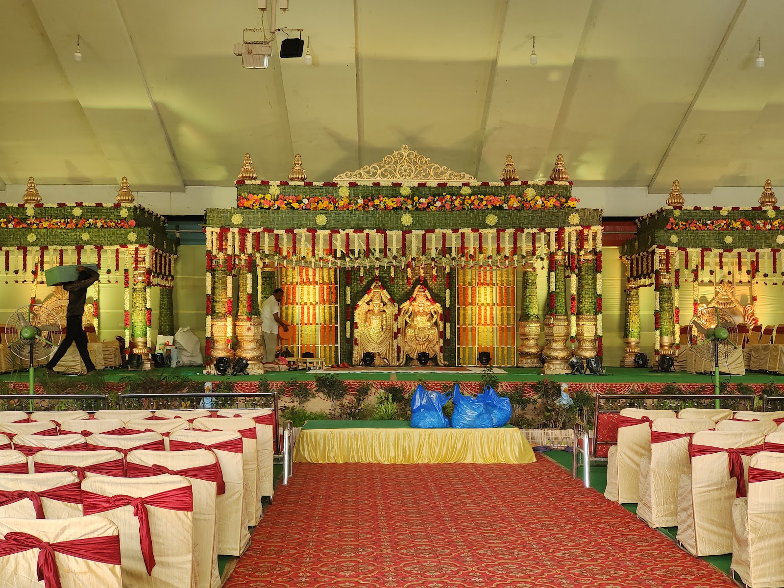 Vanga Ananth Reddy Gardens — Banquet Hall in Hyderabad (on-site parking, in-house decoration, bar service available, 1000–1500 guest capacity)