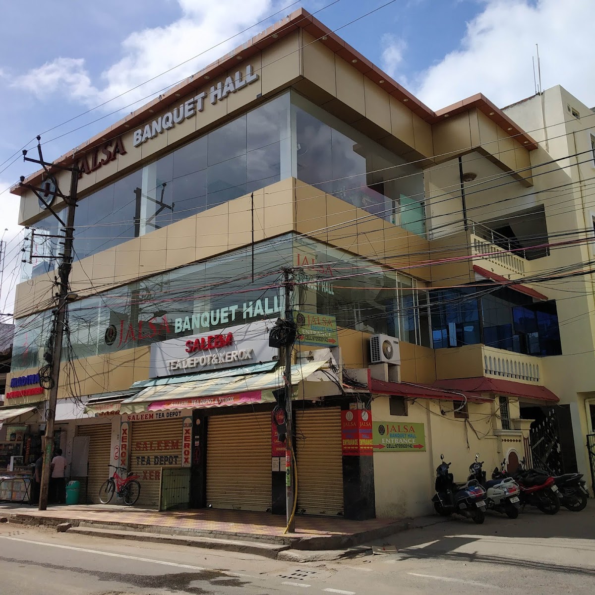 Jalsa Banquet Hall — Banquet Hall in Toli Chowki, Hyderabad (on-site parking, in-house decoration, bar service available, 250–400 guest capacity) — photo 2