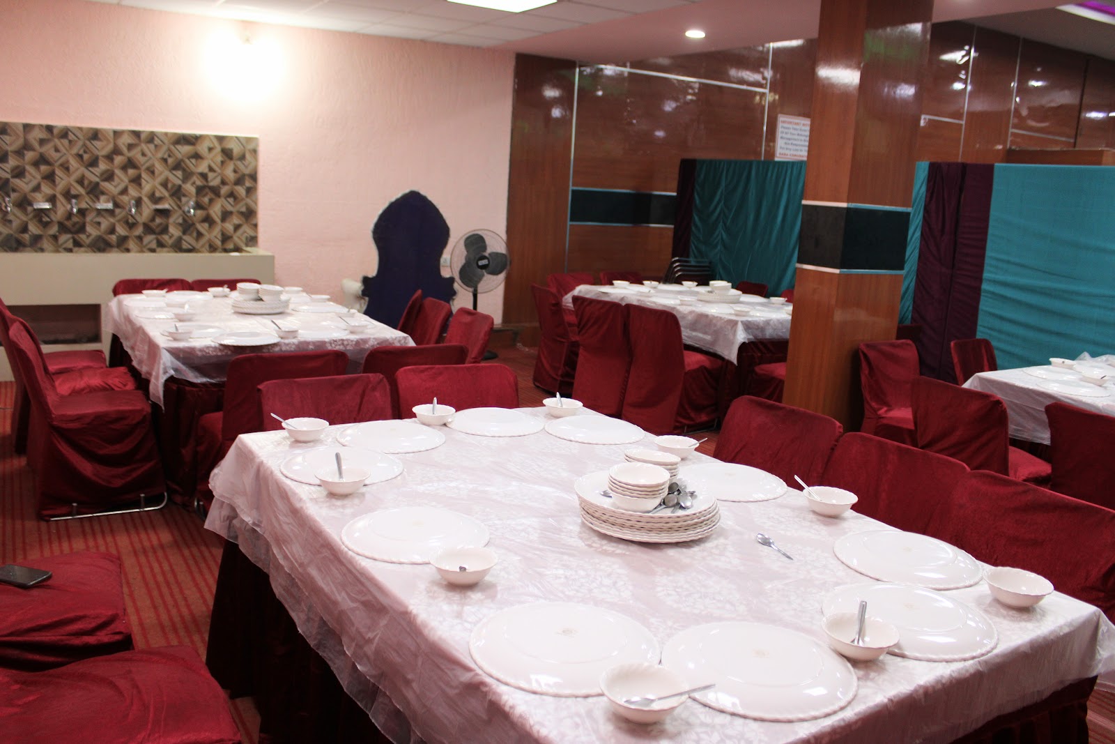 Sara Convention Banquet Hall — Banquet Hall in Toli Chowki, Hyderabad (on-site parking, in-house decoration, bar service available, 200–300 guest capacity) — photo 2