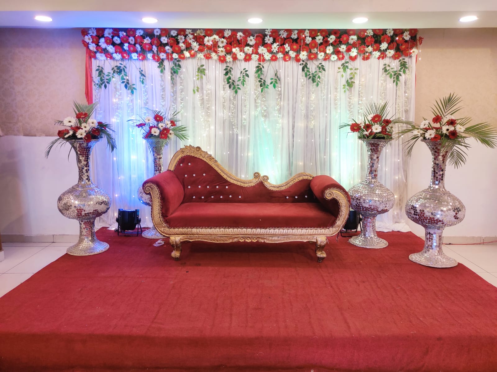 Modern Banquet Hall — Banquet Hall in Toli Chowki, Hyderabad (on-site parking, in-house decoration, bar service available, 100–150 guest capacity)