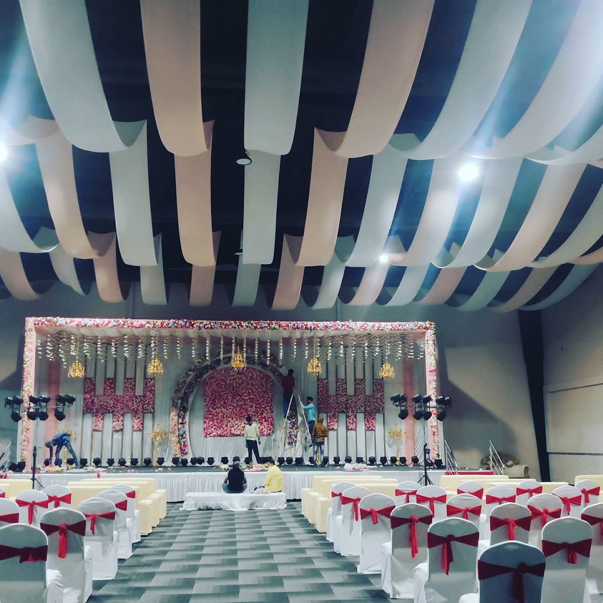 Balaji Convention — Banquet Hall in Shamshabad, Hyderabad (on-site parking, in-house decoration, DJ permitted, bar service available)