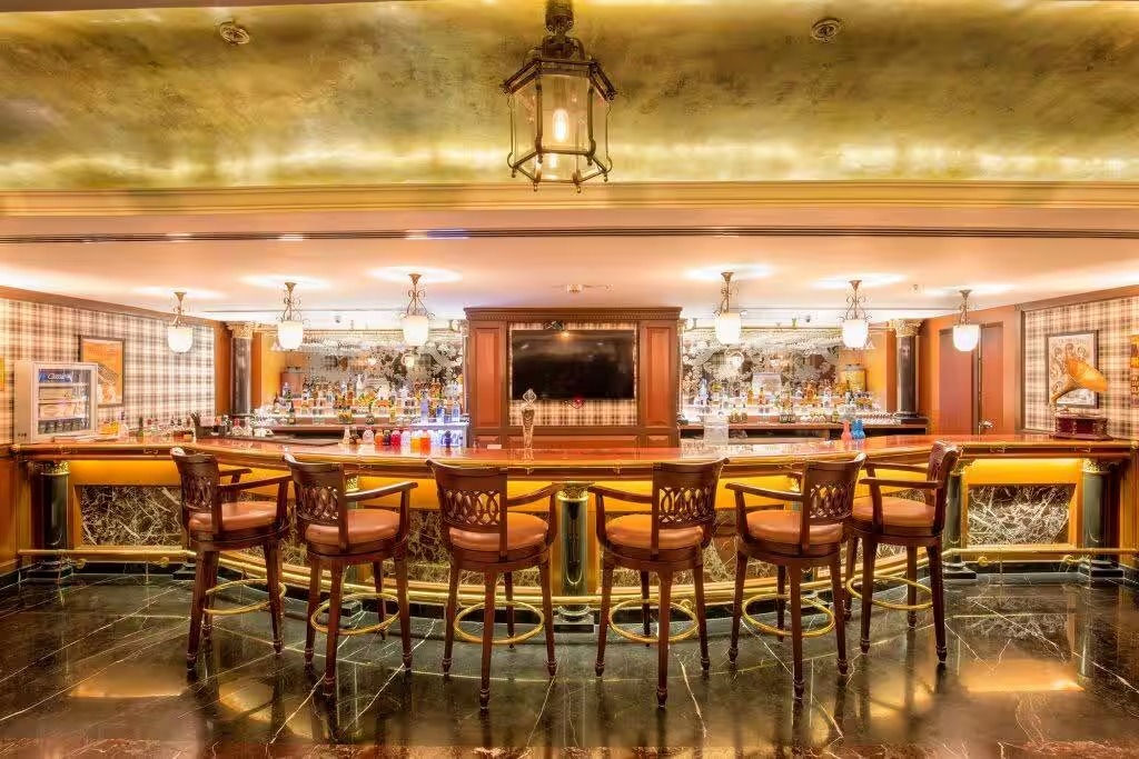 10 Downing Street · Gachibowli — Banquet Hall in Gachibowli, Hyderabad (on-site parking, in-house decoration, DJ permitted, bar service available) — photo 3