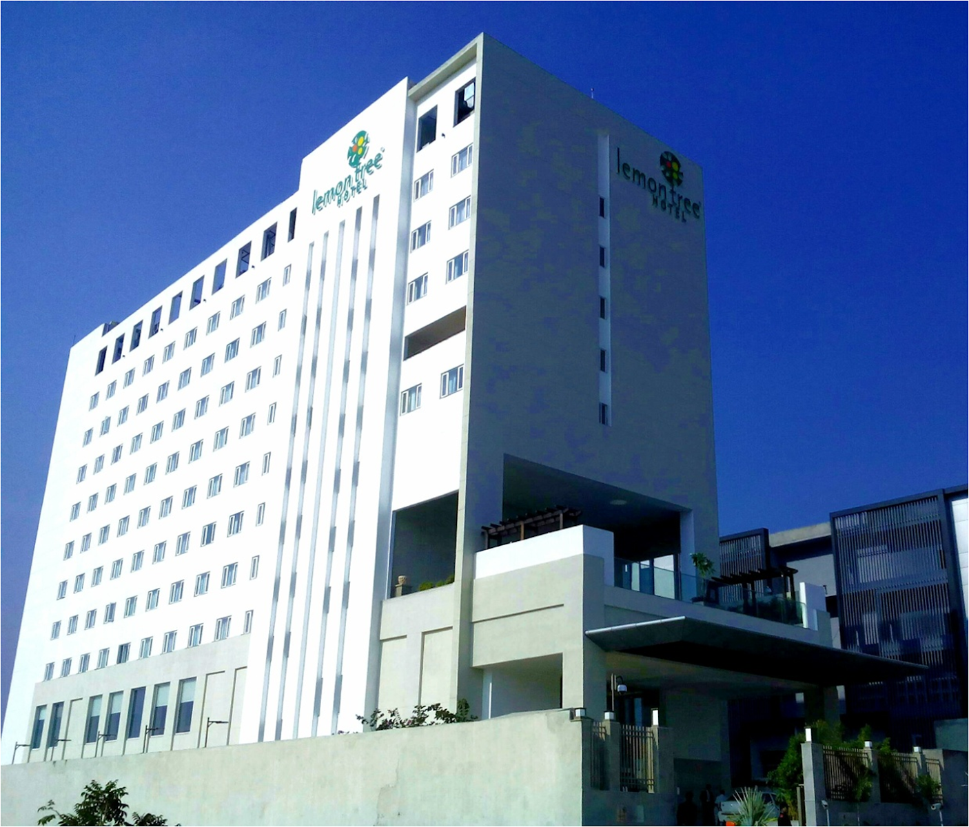 Lemon Tree Hotel · Gachibowli — Banquet Hall in Gachibowli, Hyderabad (on-site parking, in-house decoration, outside catering allowed, bar service available)