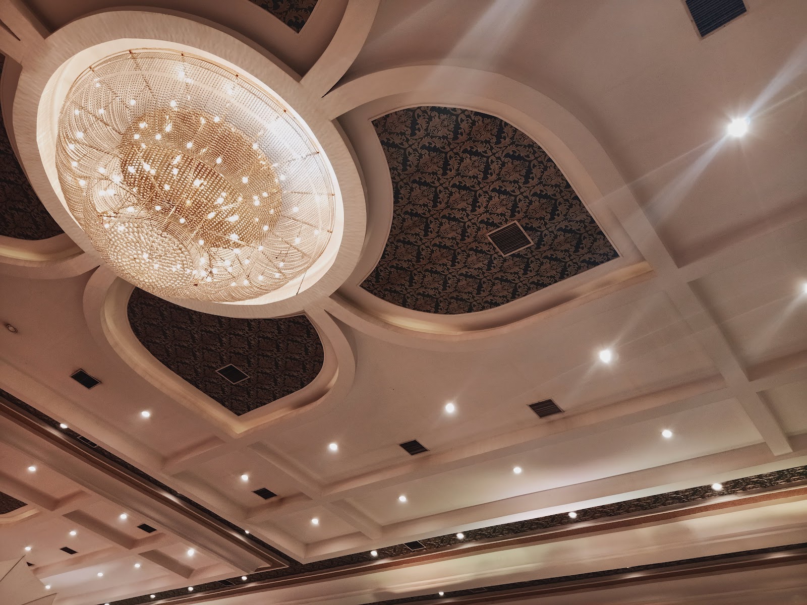 Grace Palace — Banquet Hall in Chandrayangutta, Hyderabad (on-site parking, in-house decoration, bar service available, 1400–2100 guest capacity) — photo 4