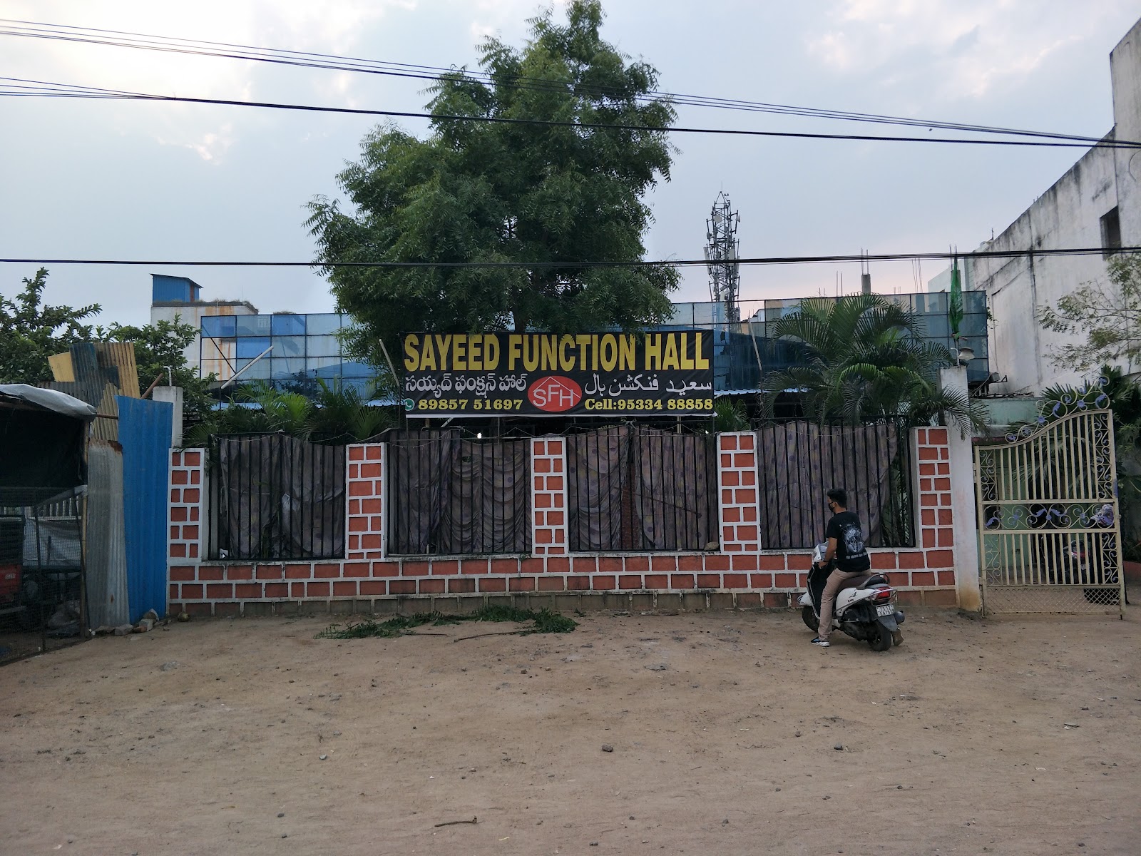 Sayeed Function Hall — Banquet Hall in Chandrayangutta, Hyderabad (on-site parking, in-house decoration, bar service available, 400–600 guest capacity) — photo 2
