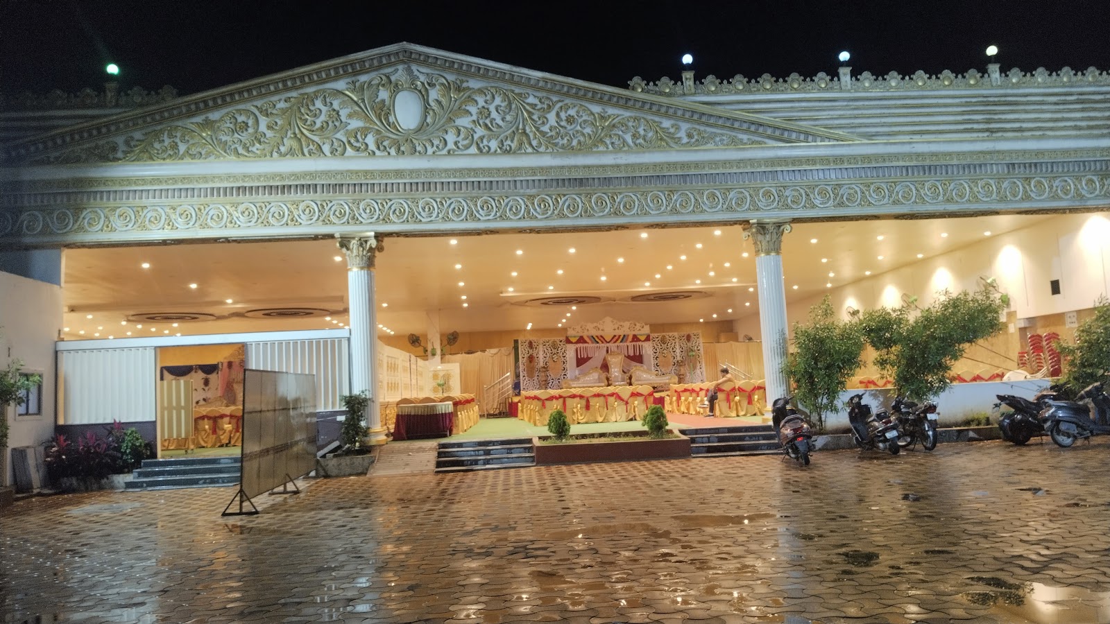 New Rose Garden Funtion Hall — Banquet Hall in Chandrayangutta, Hyderabad (on-site parking, in-house decoration, bar service available, 500–750 guest capacity) — photo 2