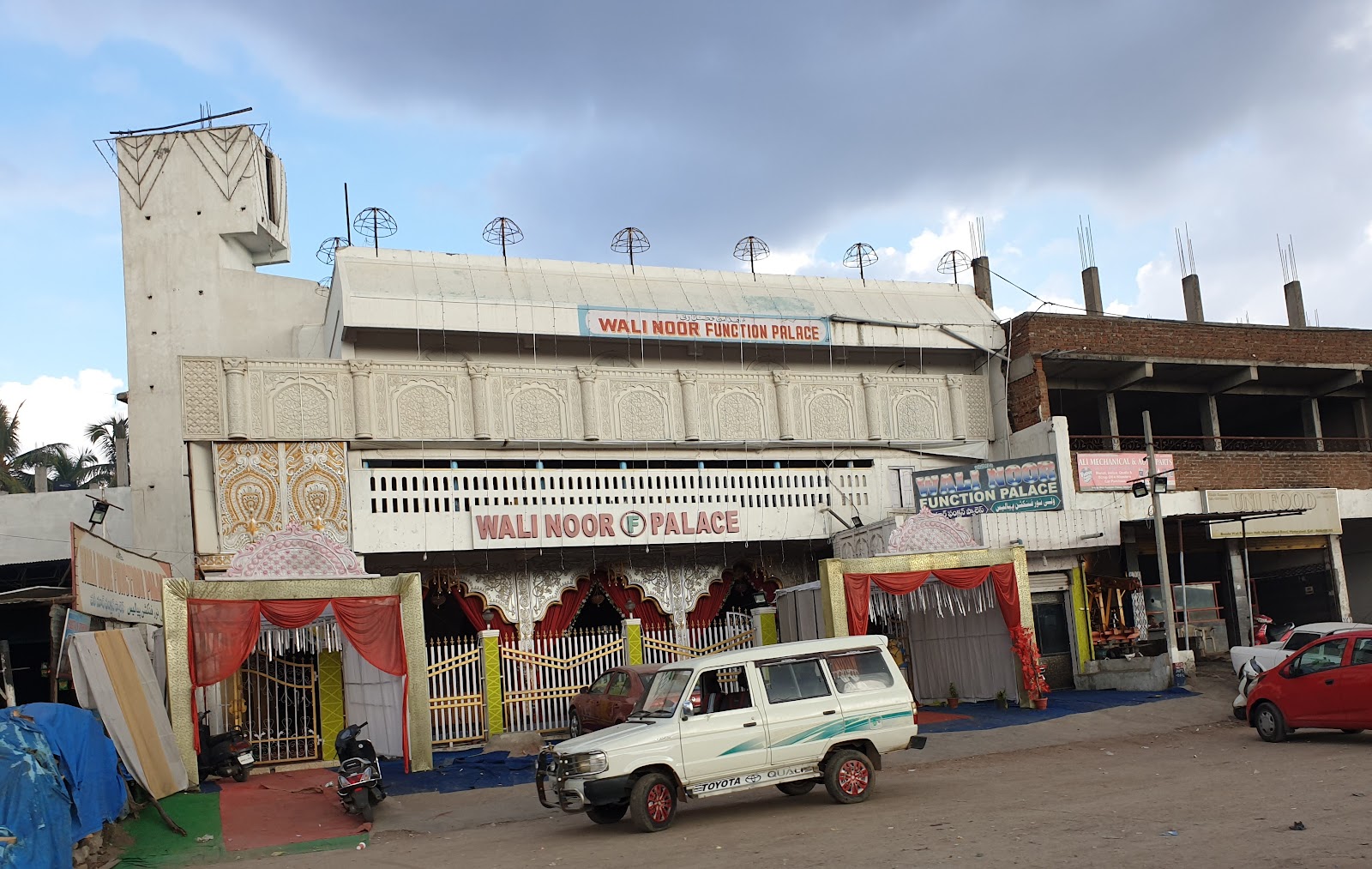 Wali Noor Function Palace — Banquet Hall in Chandrayangutta, Hyderabad (on-site parking, in-house decoration, bar service available, 200–300 guest capacity) — photo 3