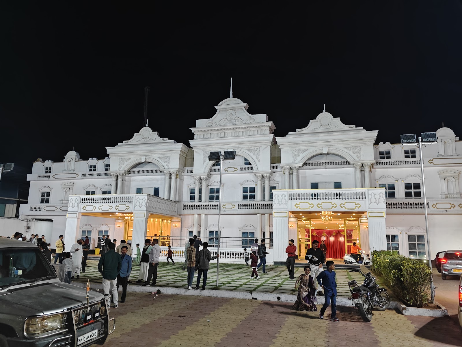 White Palace — Banquet Hall in Chandrayangutta, Hyderabad (on-site parking, in-house decoration, DJ permitted, bar service available) — photo 2