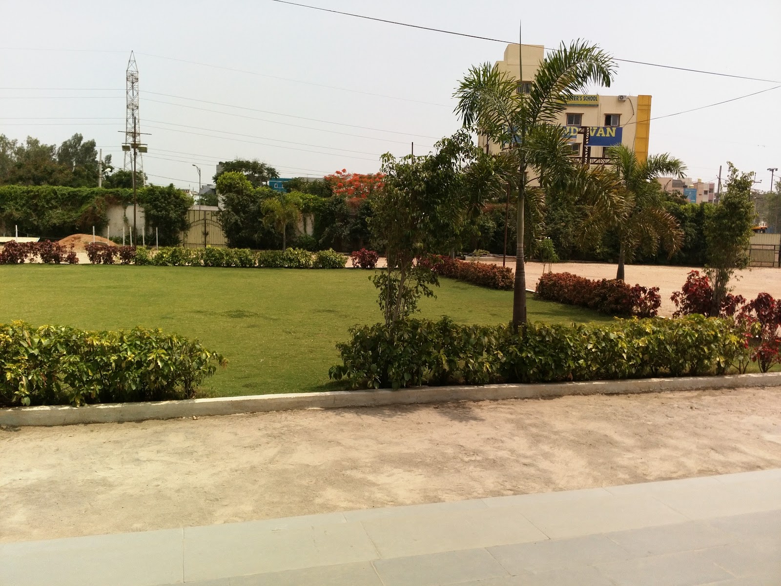 Sri Godha Krishna Function Hall — Banquet Hall in Kukatpally, Hyderabad (on-site parking, in-house decoration, DJ permitted, bar service available) — photo 3