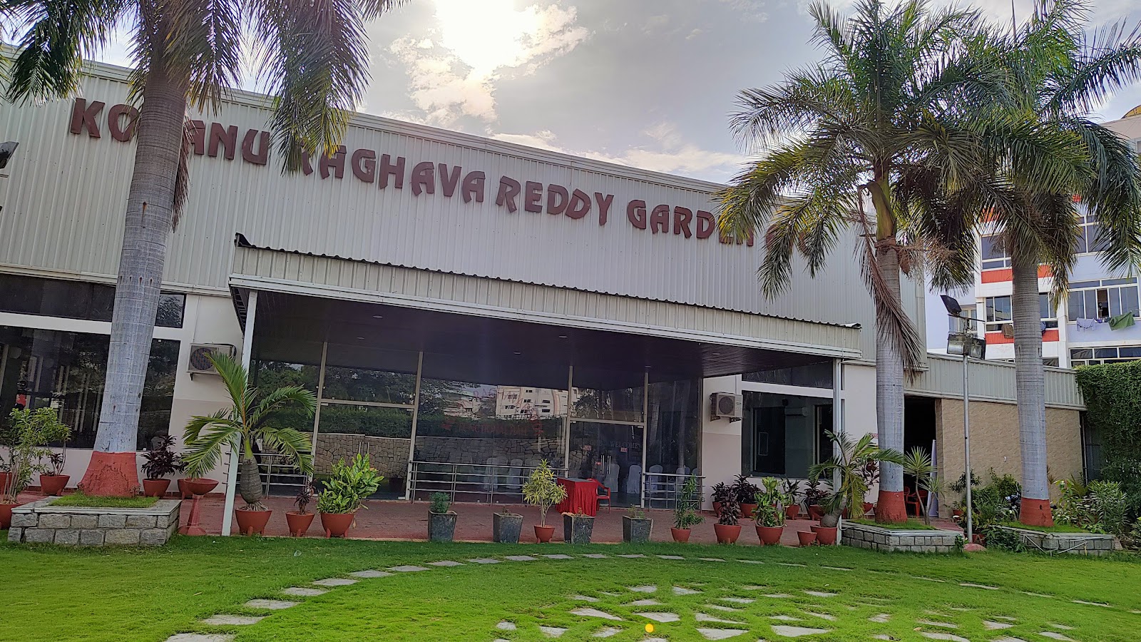 Kolanu Raghava Reddy Gardens A/c — Banquet Hall in Kukatpally, Hyderabad (on-site parking, in-house decoration, DJ permitted, bar service available) — photo 3