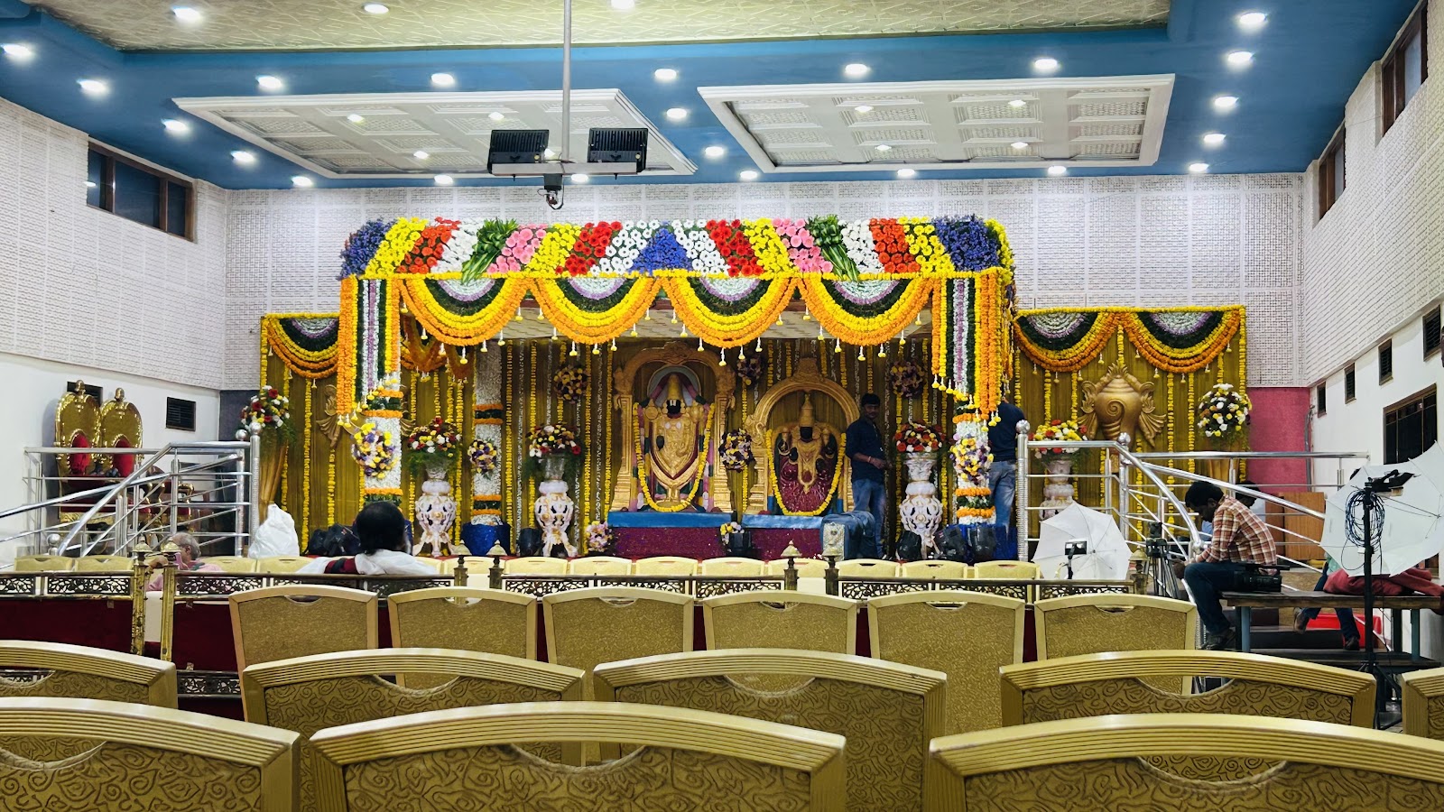 Sri Sai Kalyana Mandapam — Banquet Hall in Kukatpally, Hyderabad (on-site parking, in-house decoration, DJ permitted, bar service available) — photo 3