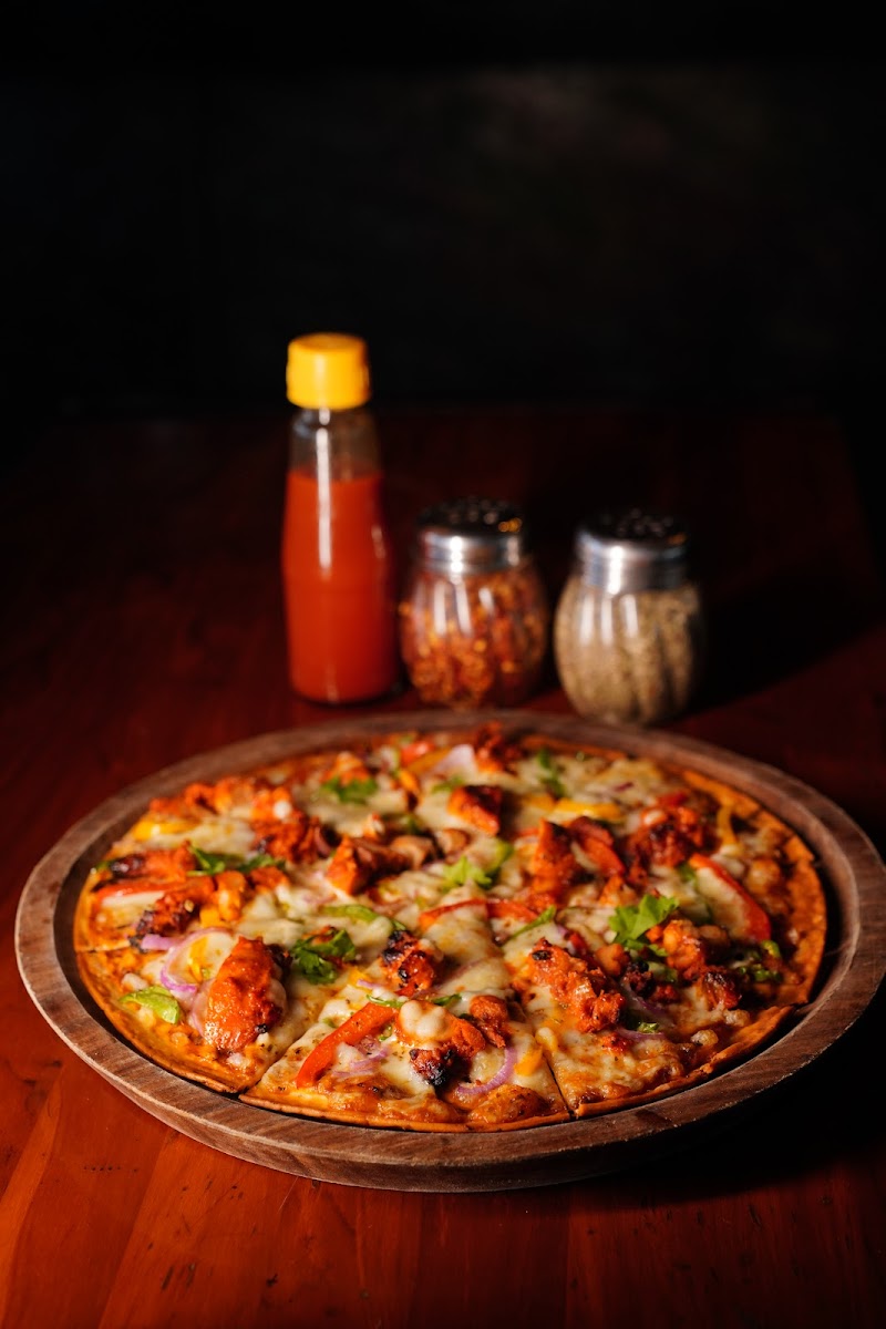 Stone Waters - Kitchen & Lounge — Pub/Bar in Jubilee Hills, Hyderabad (on-site parking, in-house decoration, DJ permitted, bar service available) — photo 2