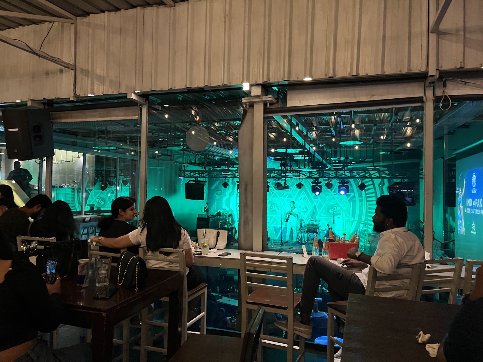 Amnesia Lounge Bar — Pub/Bar in Jubilee Hills, Hyderabad (on-site parking, in-house decoration, DJ permitted, bar service available) — photo 4