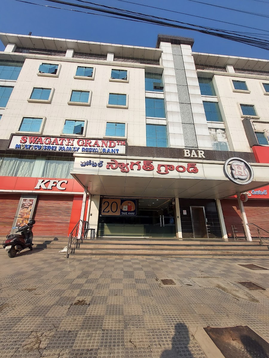 Hotel Swagath Grand · Secunderabad — Banquet Hall in Secunderabad, Hyderabad (on-site parking, in-house decoration, bar service available, 450–700 guest capacity) — photo 4