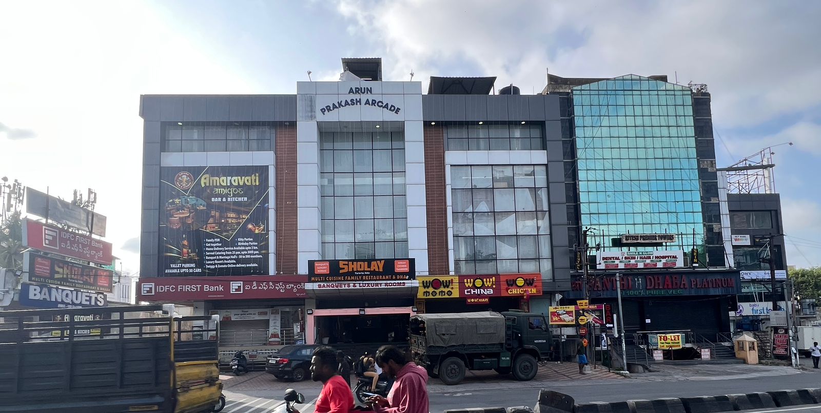 Amigos Club - Bar & Kitchen — Pub/Bar in Secunderabad, Hyderabad (on-site parking, in-house decoration, DJ permitted, bar service available) — photo 4