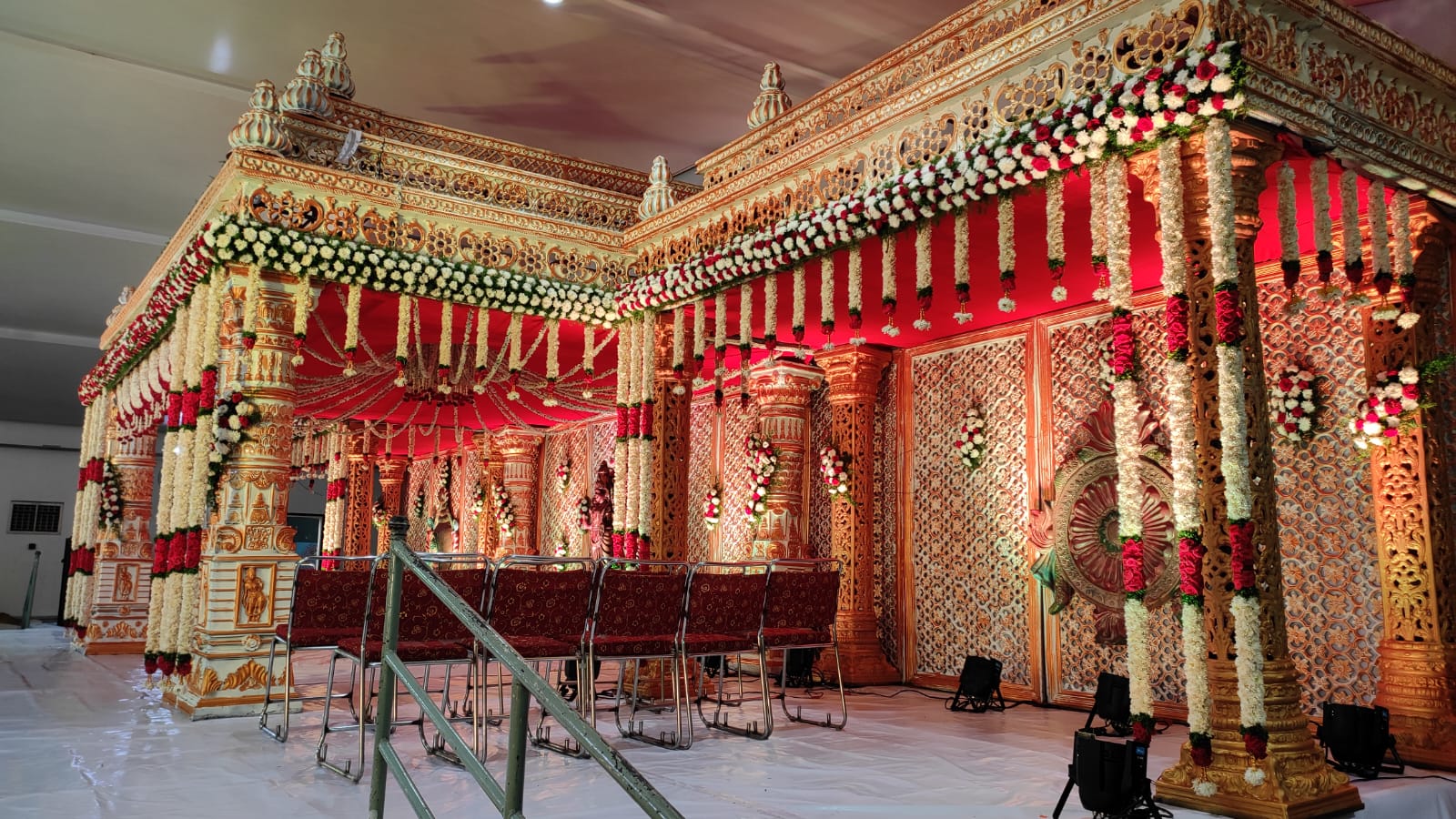 Singireddy shiva reddy gardens — Banquet Hall in Karmanghat, Hyderabad (on-site parking, in-house decoration, bar service available, 1500–2250 guest capacity) — photo 2