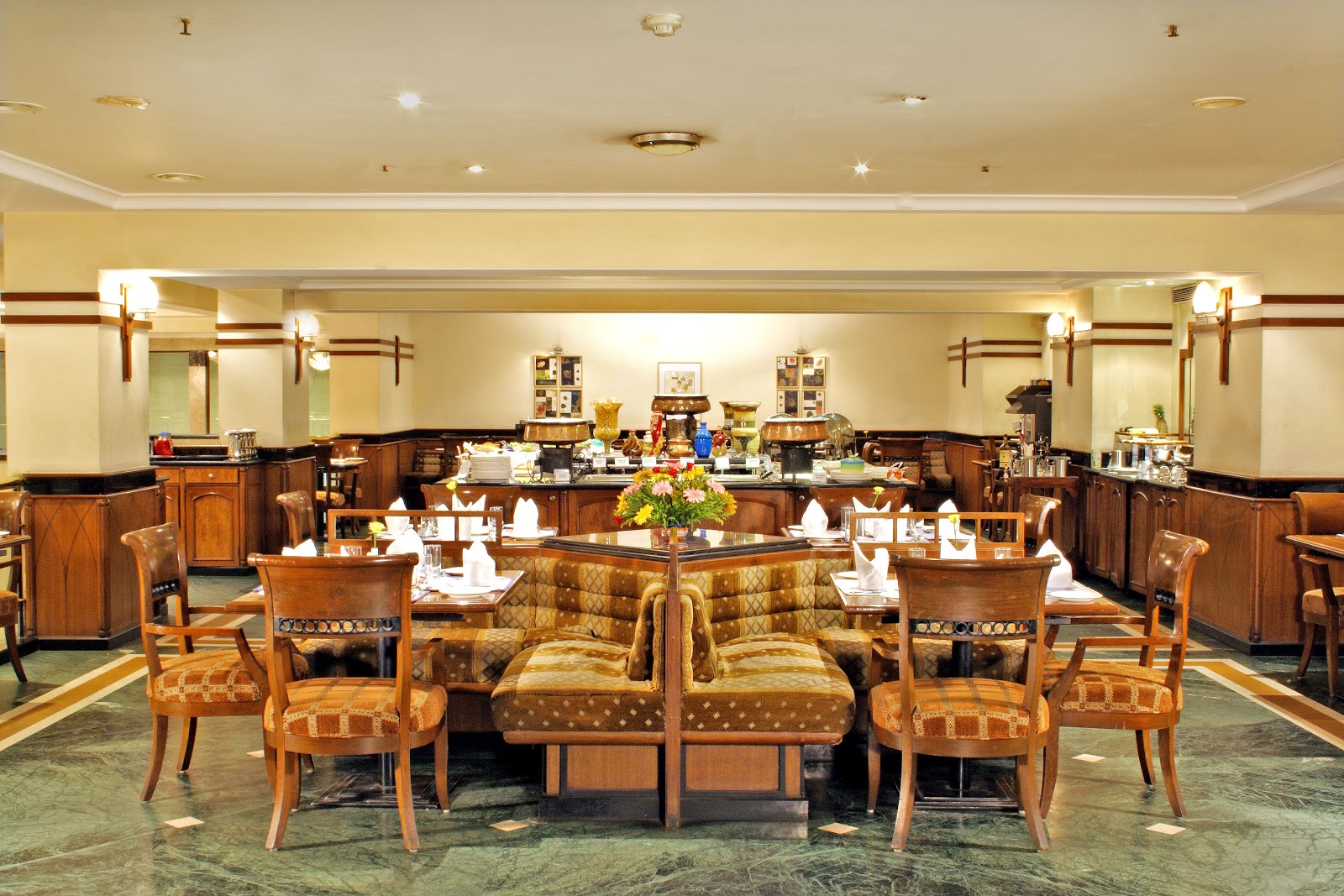 Aditya Park - A Sarovar Portico Hotel — Banquet Hall in Ameerpet, Hyderabad (on-site parking, in-house decoration, outside catering allowed, bar service available) — photo 4