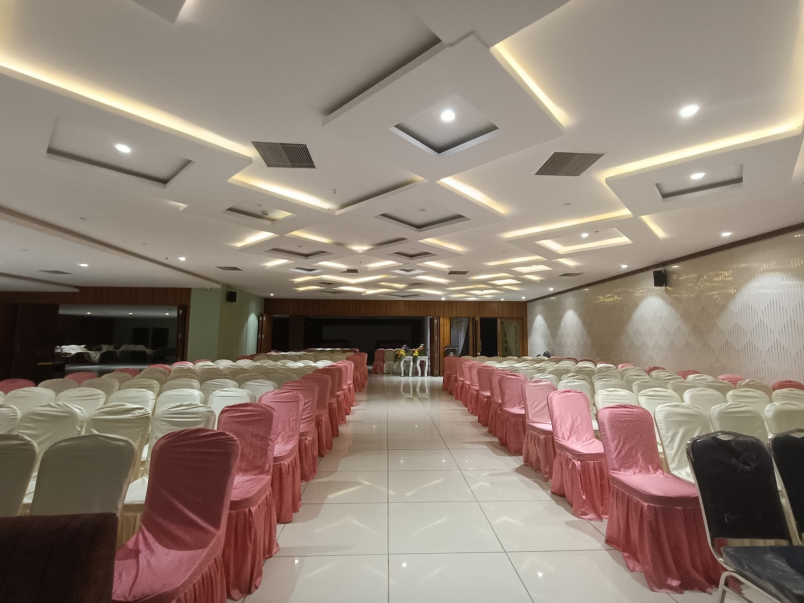 Padmaraga Banquet Hall — Banquet Hall in Kukatpally, Hyderabad (on-site parking, in-house decoration, outside catering allowed, bar service available)