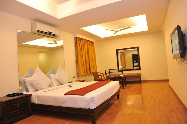 Hotel Sandhya (The Cent Hotel) — Banquet Hall in Khairatabad, Hyderabad (on-site parking, in-house decoration, outside catering allowed, bar service available) — photo 2