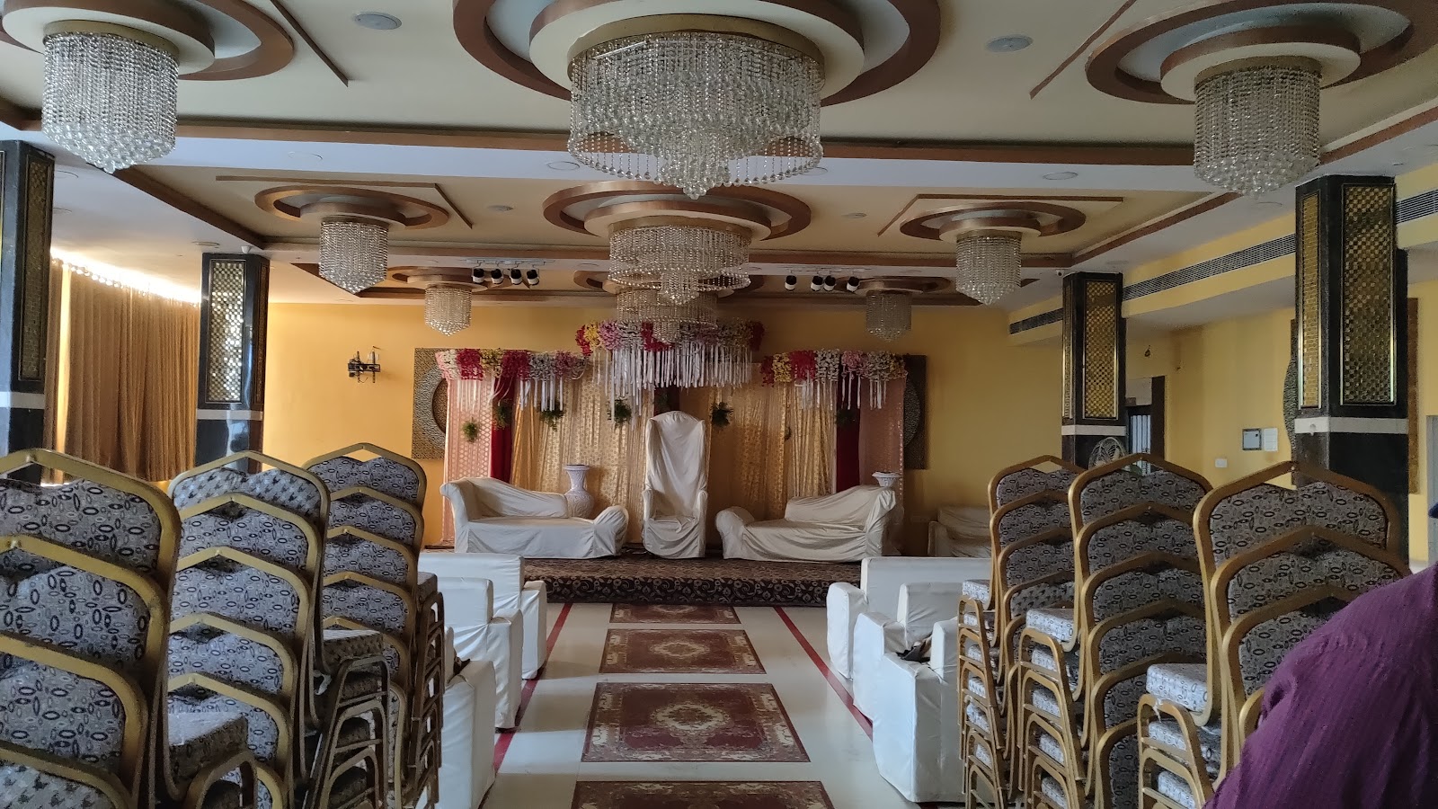 Topaz Convention Tower — Banquet Hall in Falaknuma, Hyderabad (on-site parking, in-house decoration, bar service available, 500–800 guest capacity) — photo 3