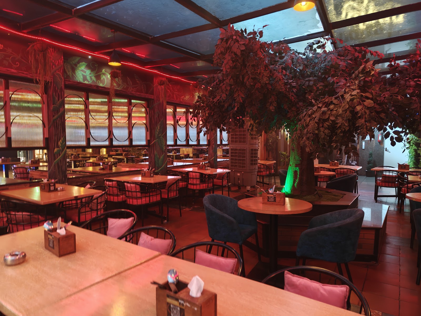Umbaa Rooftop Pub & Kitchen — Pub/Bar in Kadugodi, Bangalore (on-site parking, in-house decoration, DJ permitted, bar service available) — photo 2