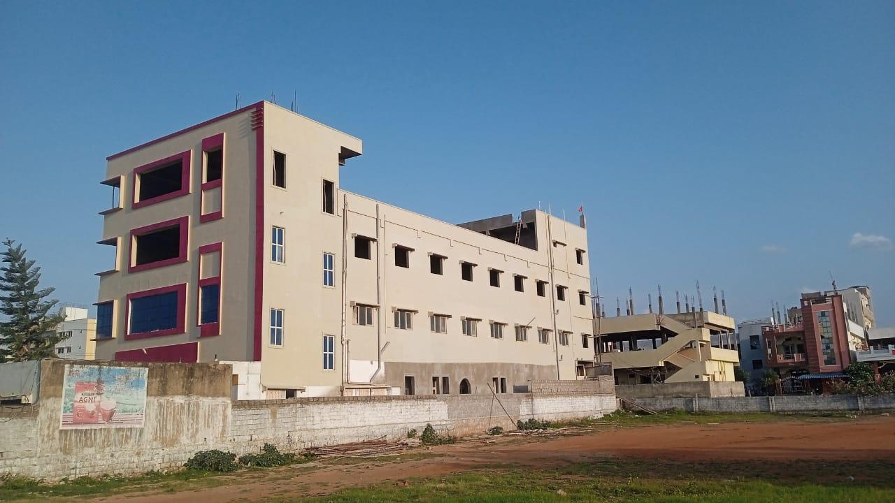 Sri Krishna Function & Conference Hall — Banquet Hall in Hyderabad (on-site parking, in-house decoration, bar service available, 500–750 guest capacity)