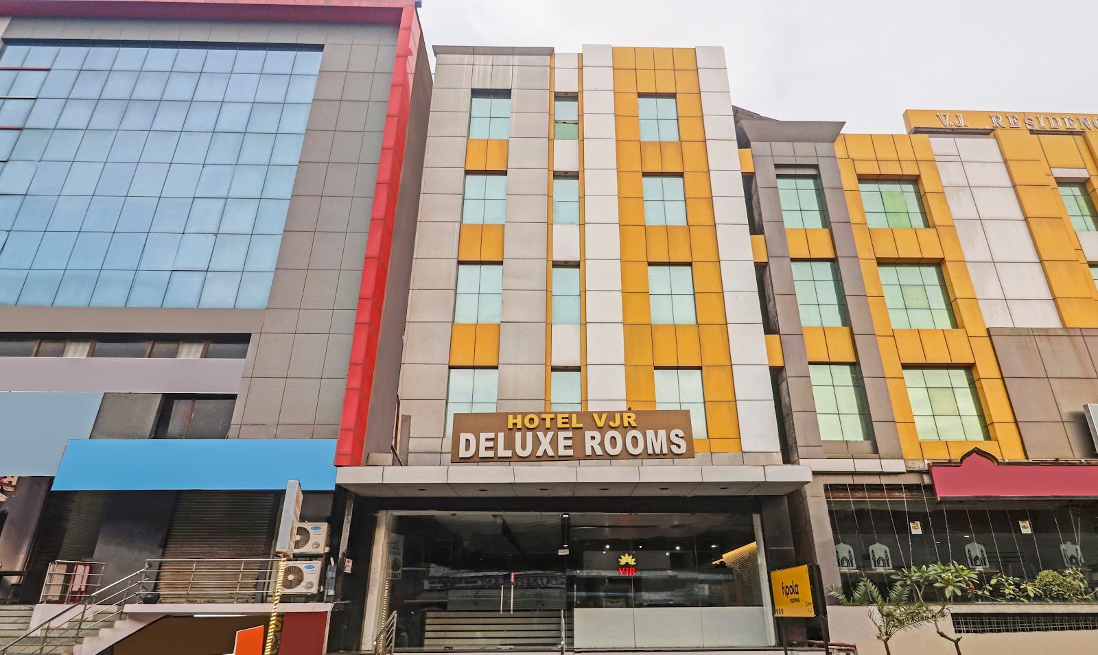 Hotel VJR Residency — Banquet Hall in Hyderabad (on-site parking, in-house decoration, outside catering allowed, bar service available)