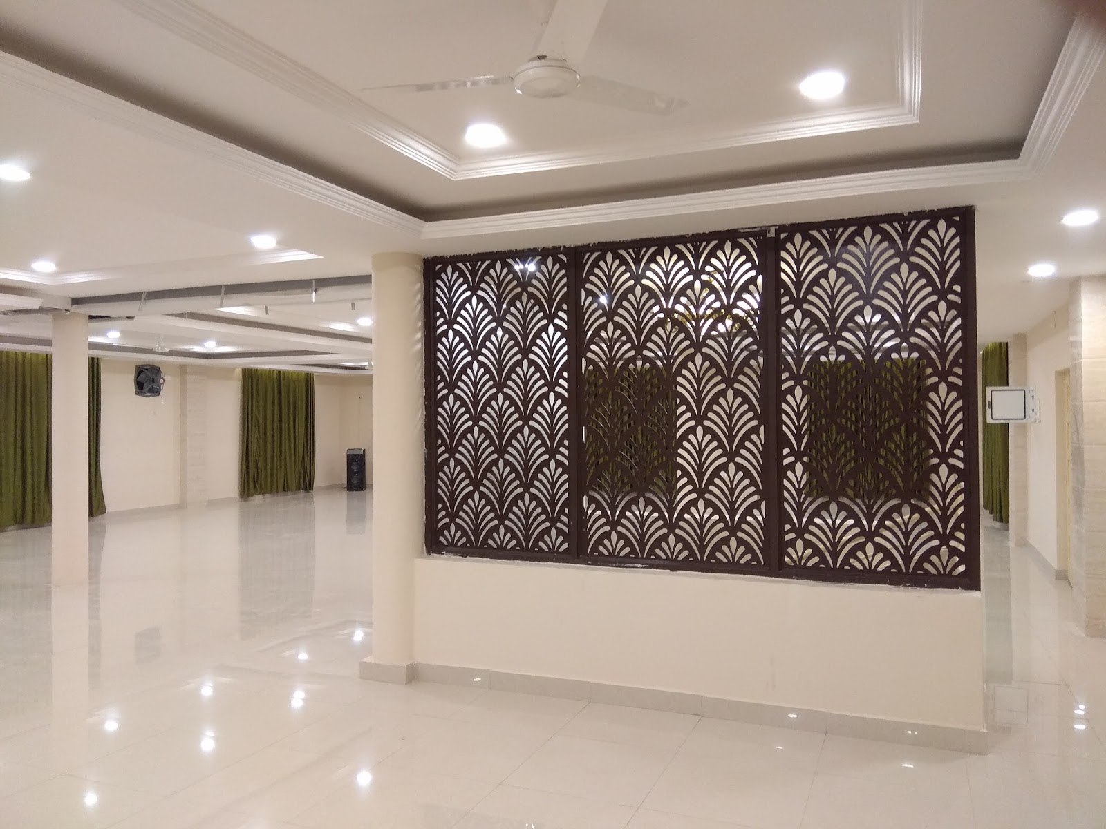 Sai Nimantran Function Hall — Banquet Hall in Hyderabad (on-site parking, in-house decoration, bar service available, 350–600 guest capacity)