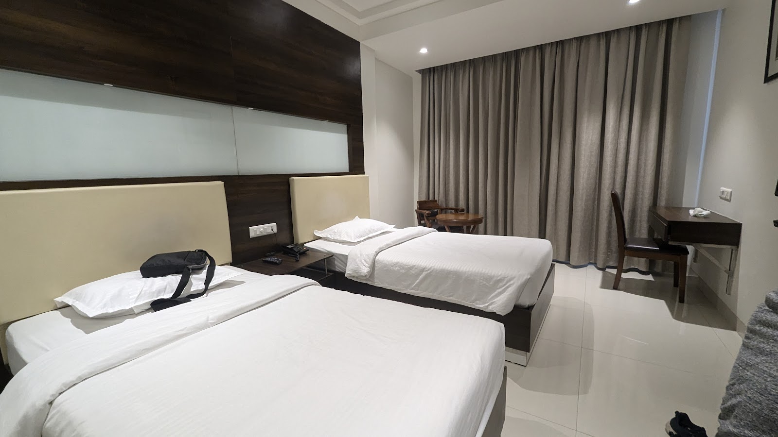 Hotel Park Continental — Banquet Hall in Humayun Nagar, Hyderabad (on-site parking, in-house decoration, outside catering allowed, bar service available) — photo 4