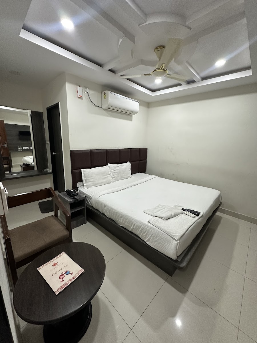 Hotel VR Ashoka Grand — Banquet Hall in Hyderabad (on-site parking, in-house decoration, outside catering allowed, bar service available)