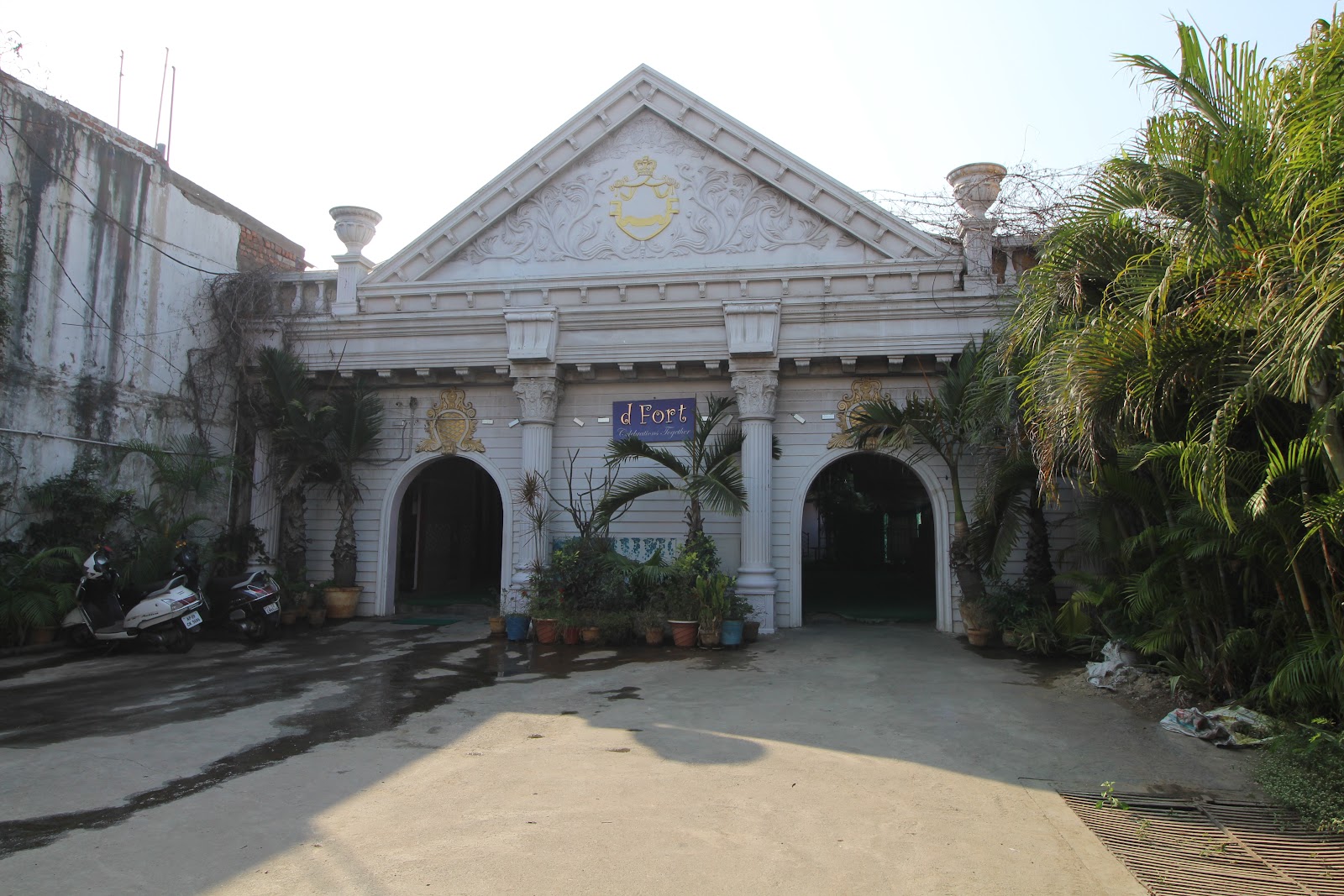 D Fort Function Hall — Banquet Hall in Langar Houz, Hyderabad (on-site parking, in-house decoration, bar service available, 500–750 guest capacity) — photo 2
