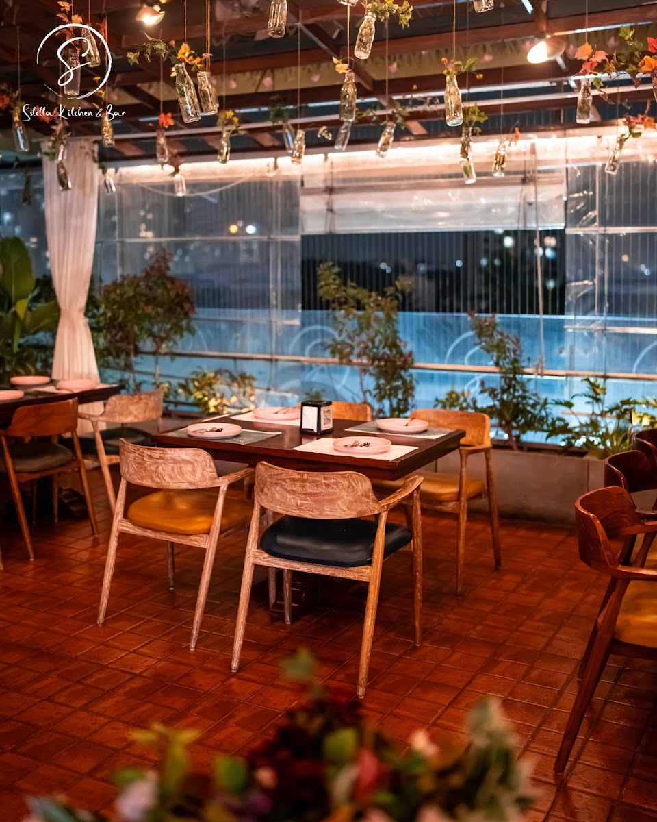 Sstella Asian Kitchen And Bar — Pub/Bar in Hulimavu, Bangalore (on-site parking, in-house decoration, DJ permitted, bar service available) — photo 2