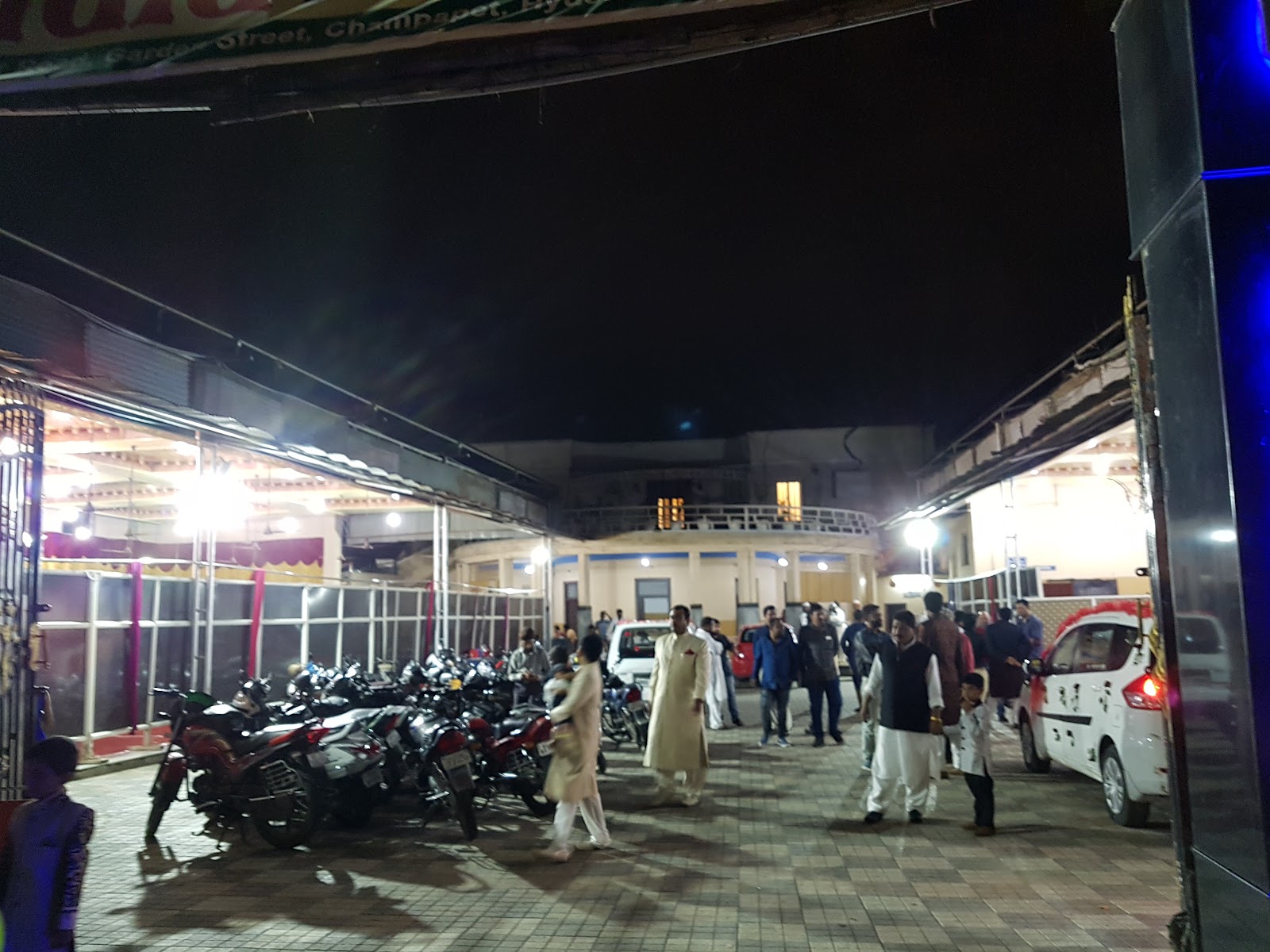 Sadiya Function Palace — Banquet Hall in Santosh Nagar, Hyderabad (on-site parking, in-house decoration, bar service available, 150–250 guest capacity) — photo 4
