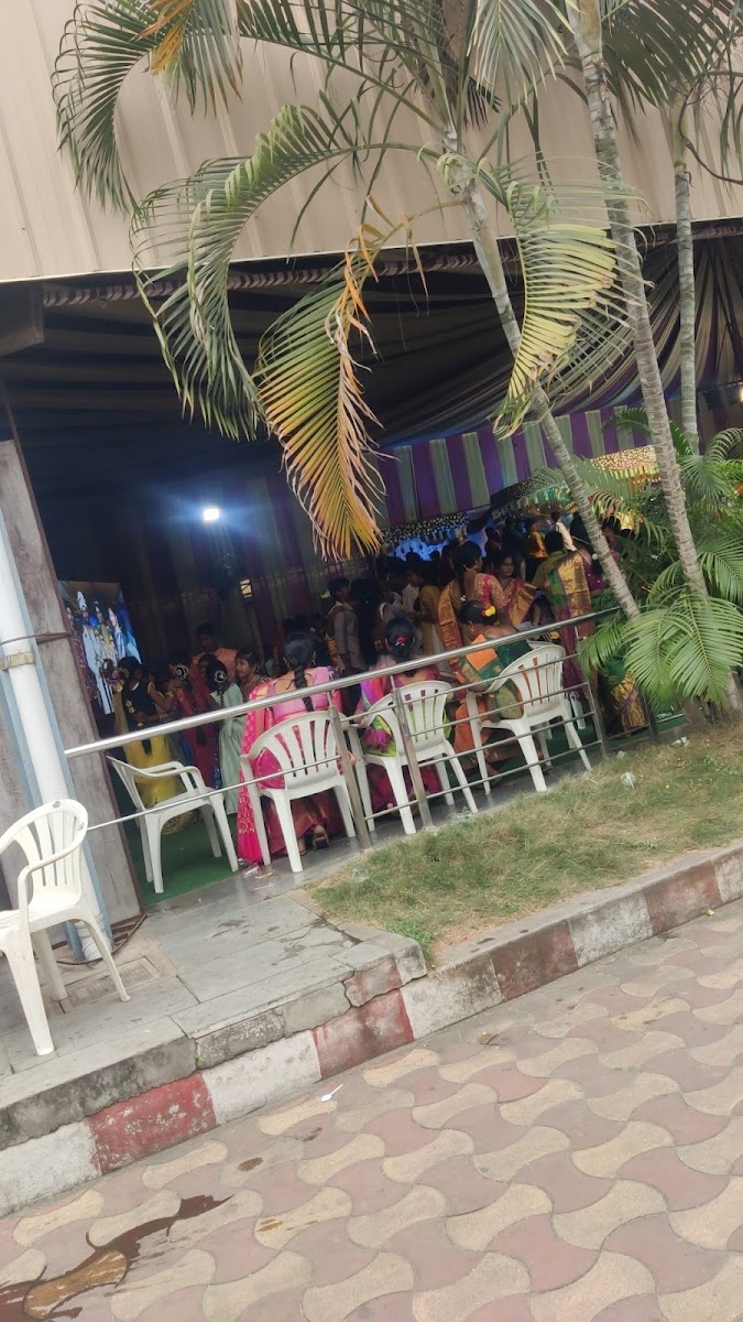 Boddu Kamalamma Yadav Function Hall — Banquet Hall in Yapral, Hyderabad (on-site parking, in-house decoration, DJ permitted, bar service available) — photo 3