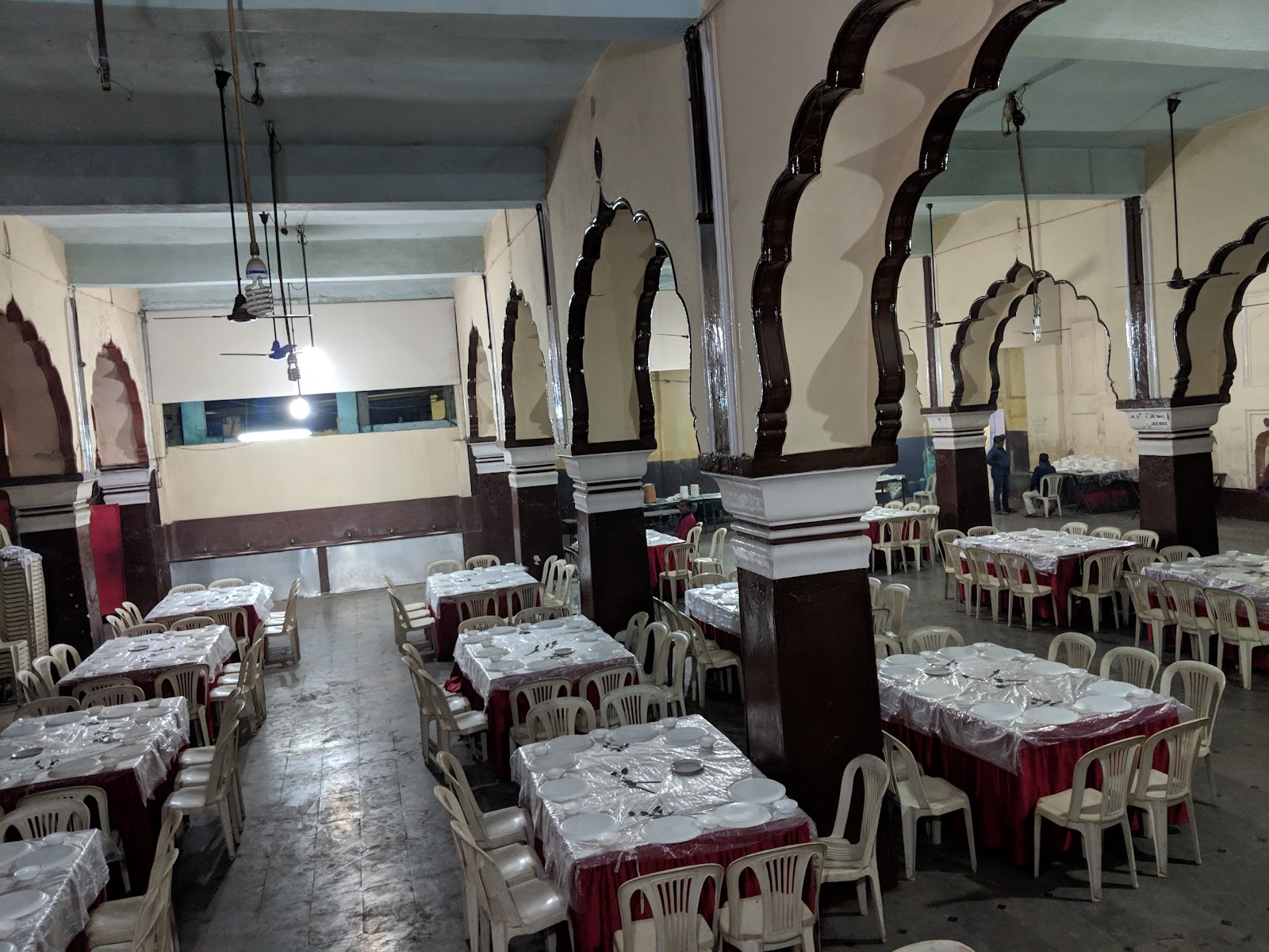 Shahjahan Function Hall — Banquet Hall in Charminar, Hyderabad (on-site parking, in-house decoration, bar service available, 600–800 guest capacity) — photo 4