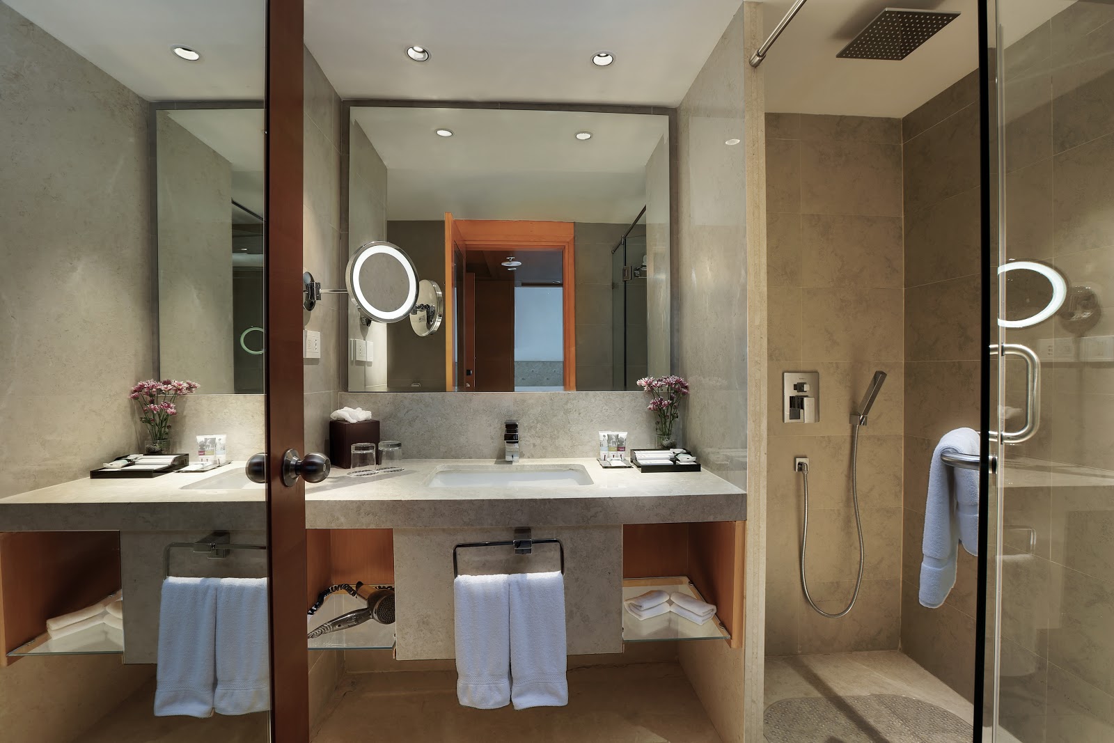 Mercure Hyderabad KCP — Banquet Hall in Panjagutta, Hyderabad (on-site parking, in-house decoration, outside catering allowed, bar service available) — photo 3