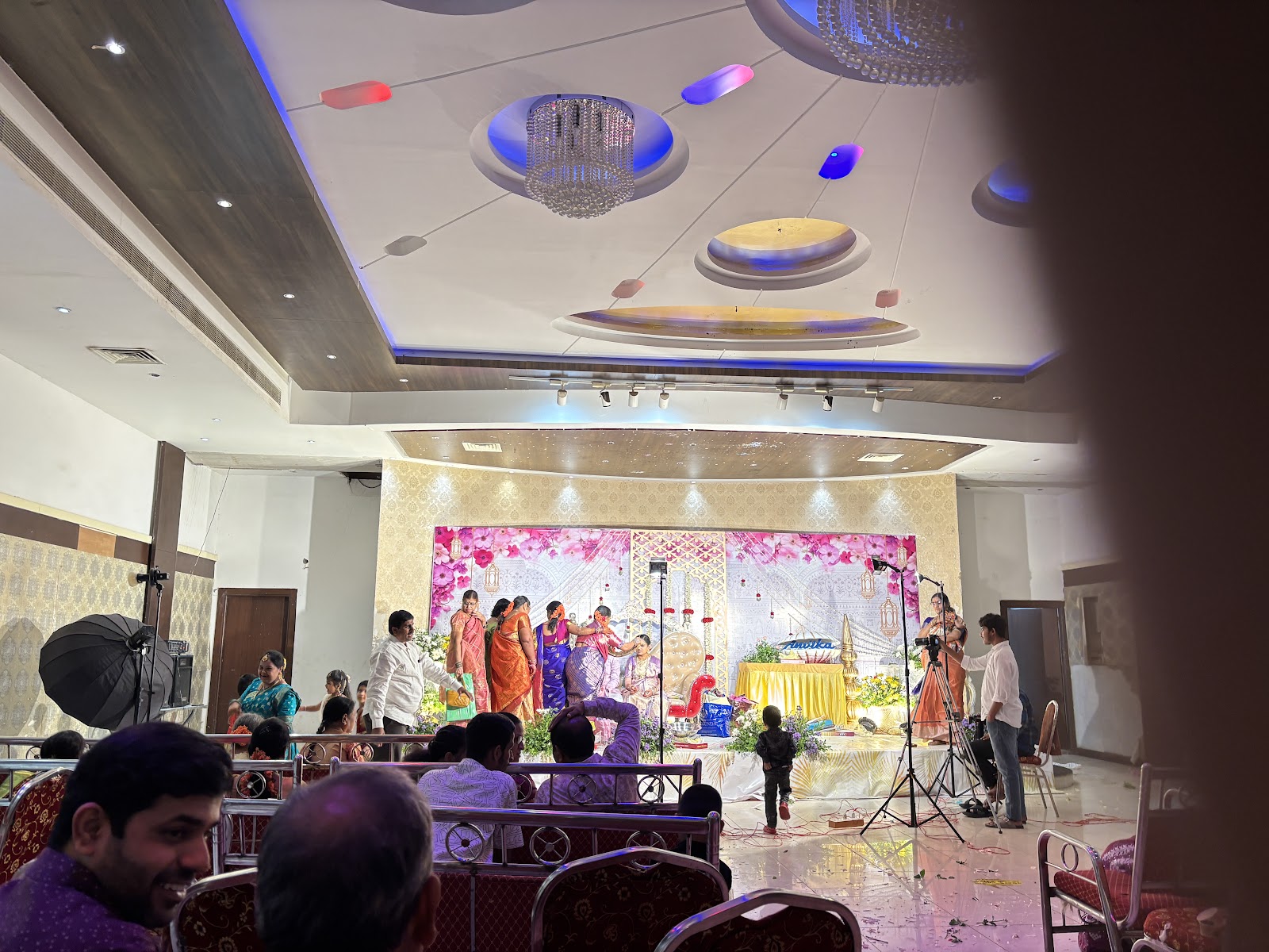 Eshwari Banquet Hall — Banquet Hall in Hyderabad (on-site parking, in-house decoration, bar service available, 1200–1500 guest capacity)
