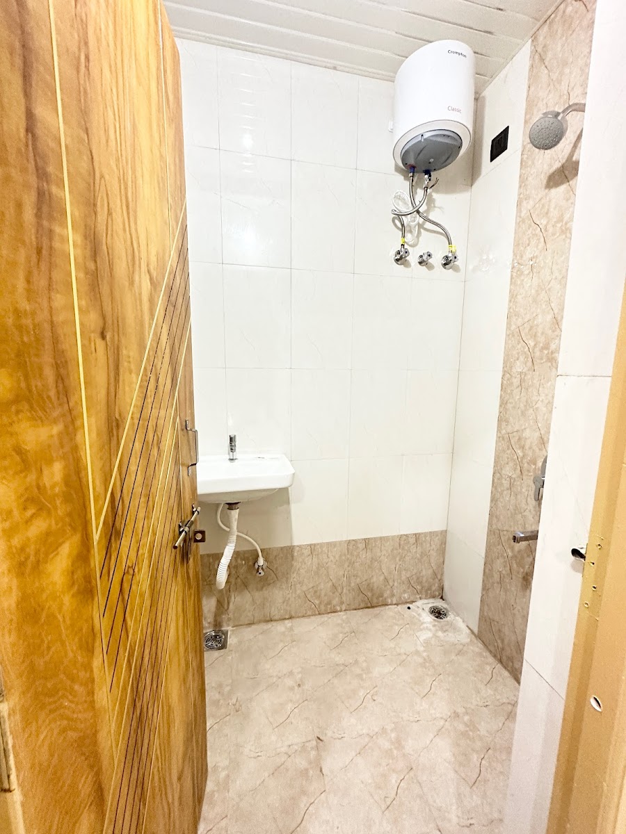 Hotel Serenity La Prime — Banquet Hall in Gachibowli, Hyderabad (on-site parking, in-house decoration, bar service available, 150–220 guest capacity) — photo 3