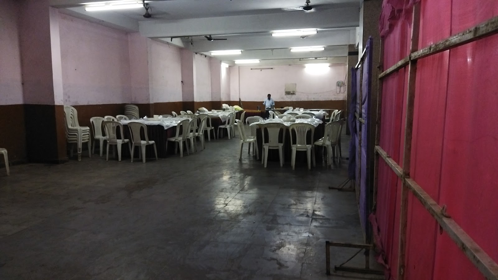 Daimond Function Hall — Banquet Hall in Chandrayangutta, Hyderabad (on-site parking, in-house decoration, DJ permitted, bar service available) — photo 4