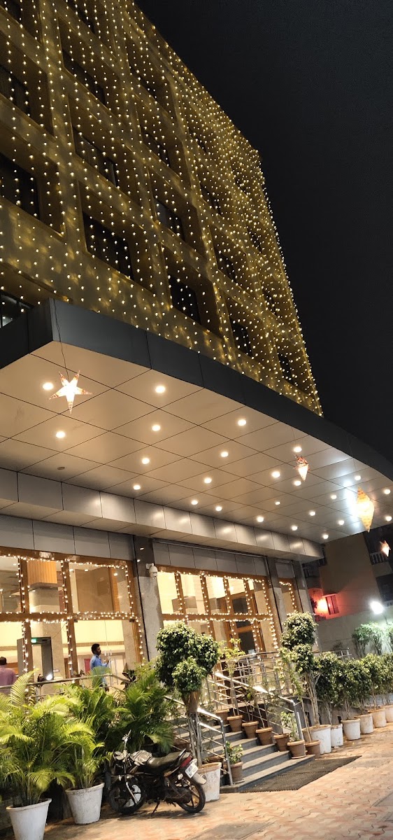 Hotel Saptagiri — Banquet Hall in Secunderabad, Hyderabad (on-site parking, in-house decoration, outside catering allowed, bar service available)