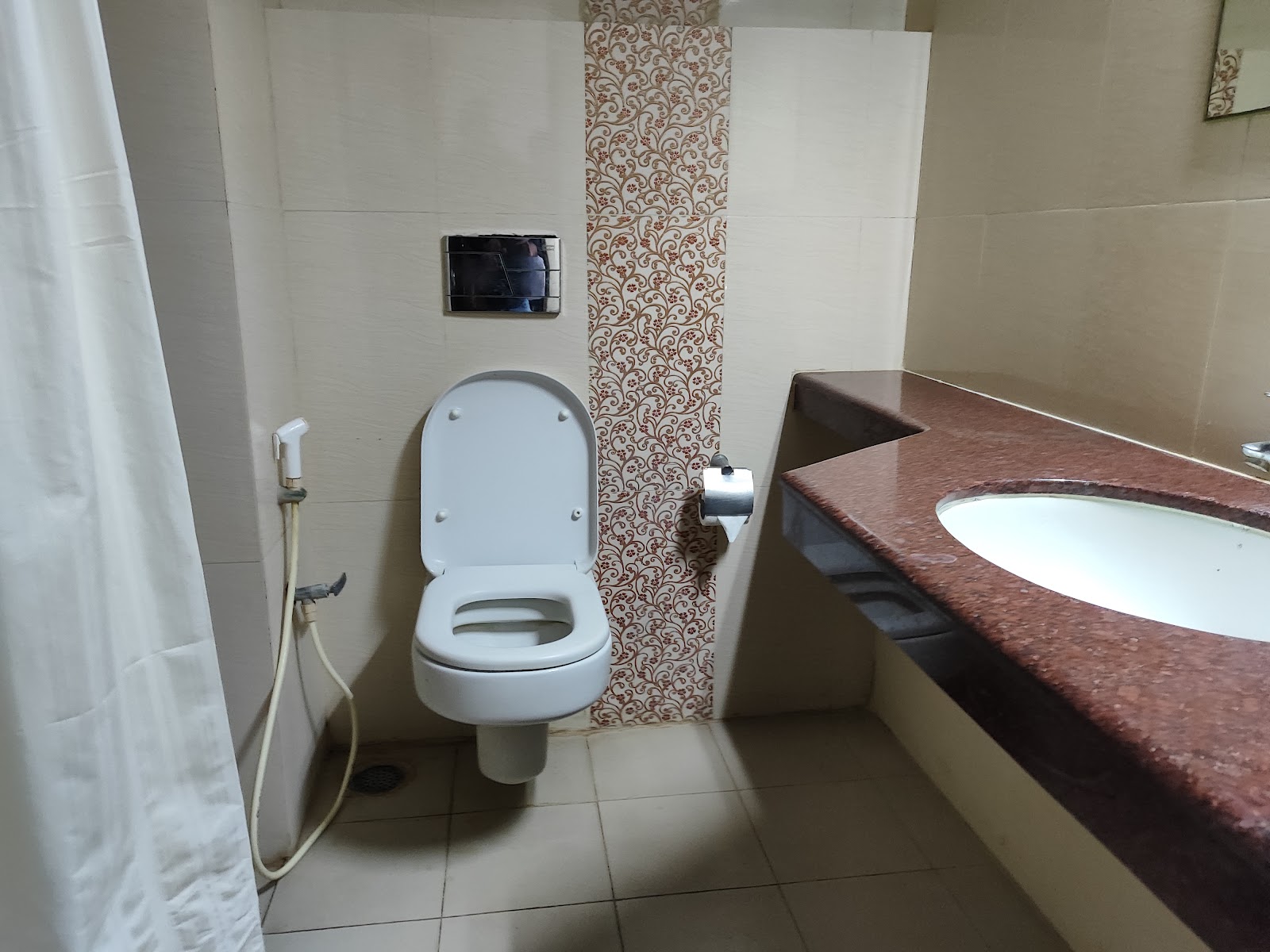 Hotel Saptagiri — Banquet Hall in Secunderabad, Hyderabad (on-site parking, in-house decoration, outside catering allowed, bar service available) — photo 4