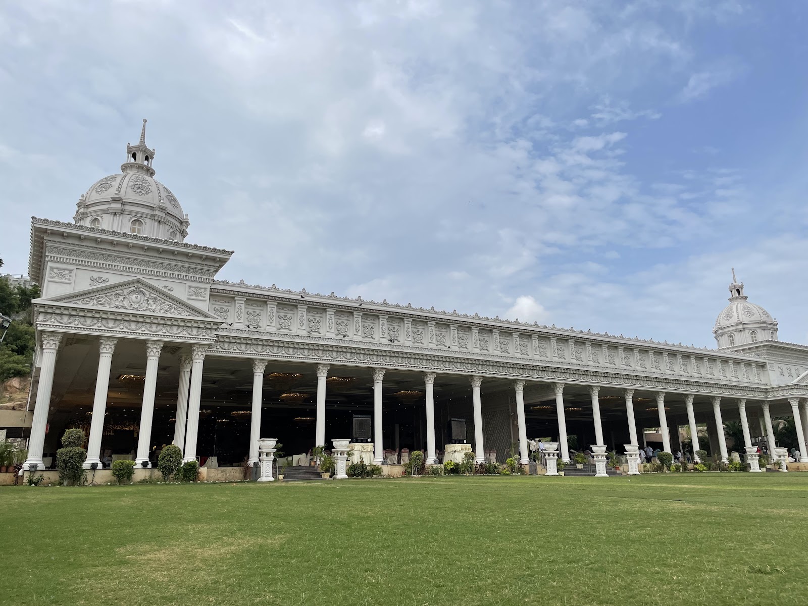 Kings Palace Function Hall — Banquet Hall in Mehdipatnam, Hyderabad (on-site parking, in-house decoration, bar service available, 1500–2250 guest capacity) — photo 3